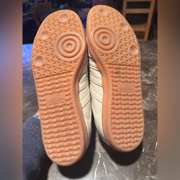 Adidas Samba Sneakers in Light Tan and Beige - Picture 10 of 17